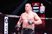 Шамиль Газиев нокаутировал Томаса Петерсена в первом раунде на турнире UFC Fight Night 250