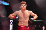 Бразильский боец UFC отказался драться с Шарой Буллетом, назвав его плохим атлетом