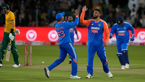 Varun-Chakravarthy-celebrates-IND-SA-Gqeberha-AP-1200-2024-11-a7528ca5a7721df7c01e7eca4b0de50c